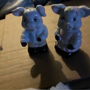 Anthropomorphic pigs vintage s&p shakers